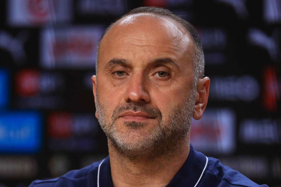 Eghishe Melikyan admite fazer experiências Eghishe Melikyan admite fazer experiências