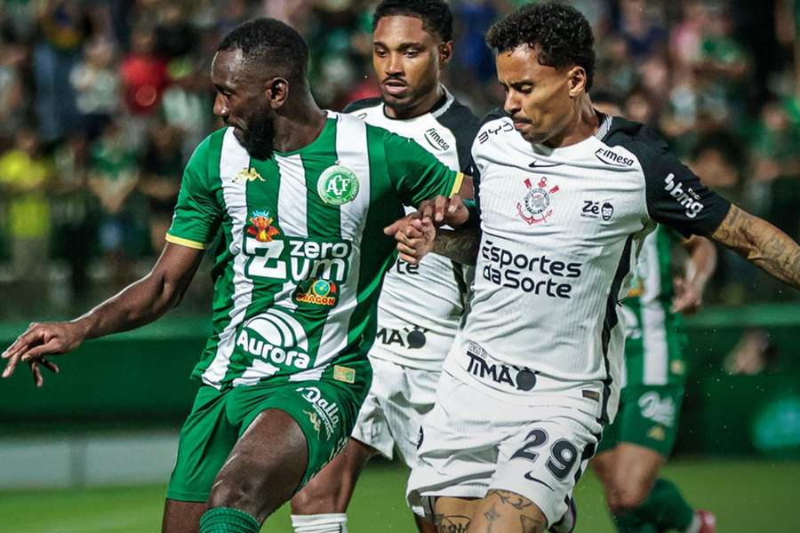 Chapecoense e Corinthians não alteraram o placar no oeste catarinense