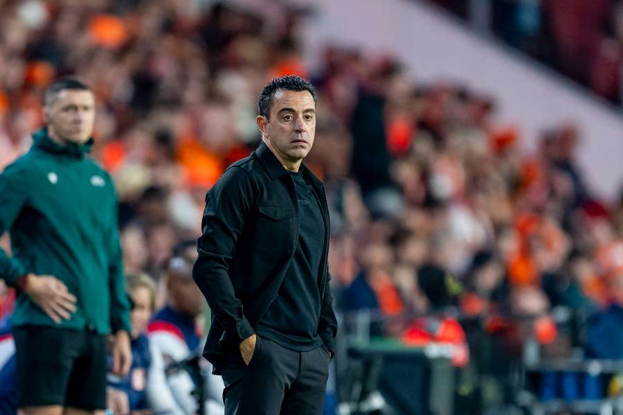 Xavi zatiaľ na lavičke Holandska trpkosť prehry nepocítil. Xavi zatiaľ na lavičke Holandska trpkosť prehry nepocítil.