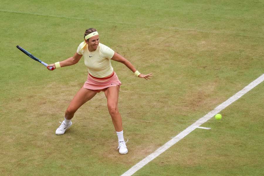 Azarenka não voltou ao topo do ranking após virar mãe