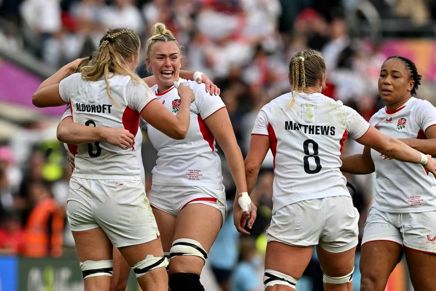 England celebrate winning the Women's Rugby World Cup final
