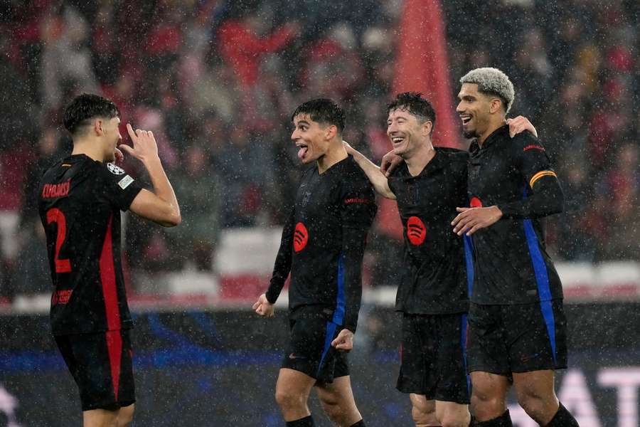 Barcelona oslavuje veľké víťazstvo.