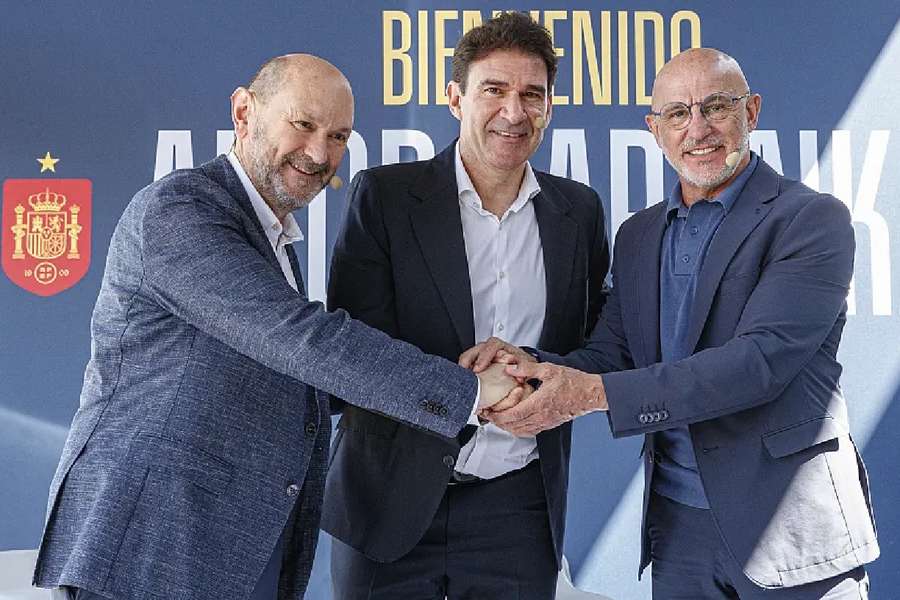 Louzán, Karanka y De la Fuente, de izquierda a derecha