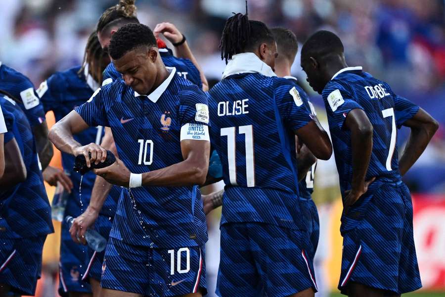 Mbappé, con Francia Mbappé, con Francia