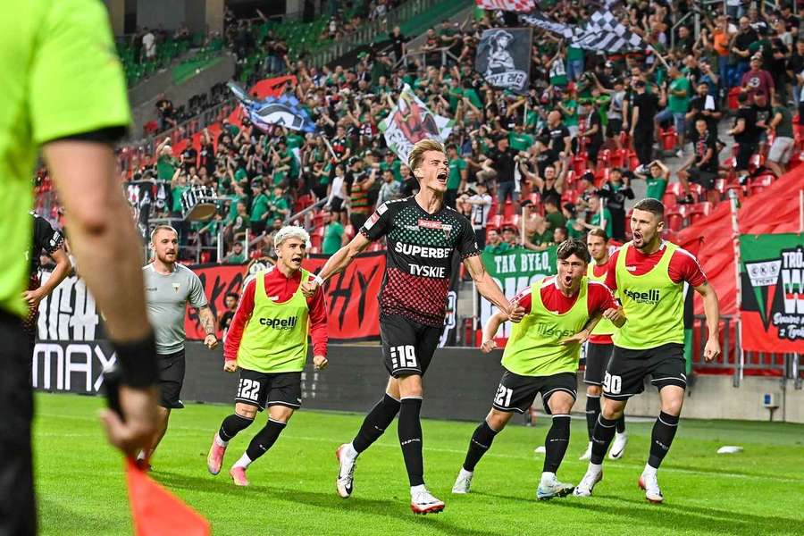 Betclic 1. Liga: Grad goli w Tychach oraz mocny start beniaminków z Grodziska i Bytomia Betclic 1. Liga: Grad goli w Tychach oraz mocny start beniaminków z Grodziska i Bytomia