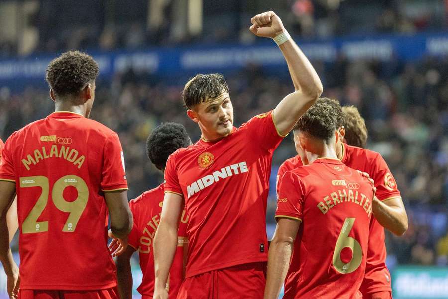 Lankshear bisou e Boro goleou o Bolton para assumir a liderança do Championship Lankshear bisou e Boro goleou o Bolton para assumir a liderança do Championship