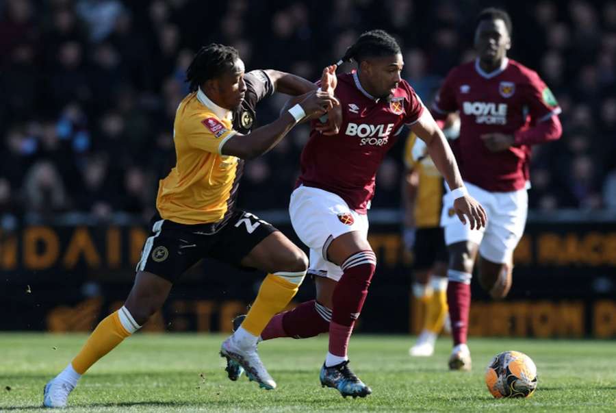 West Ham se na postup v poháru pořádně nadřel. West Ham se na postup v poháru pořádně nadřel.