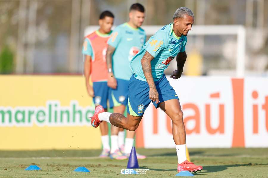 Wesley é uma das apostas na Seleção Brasileira de Ancelotti Wesley é uma das apostas na Seleção Brasileira de Ancelotti