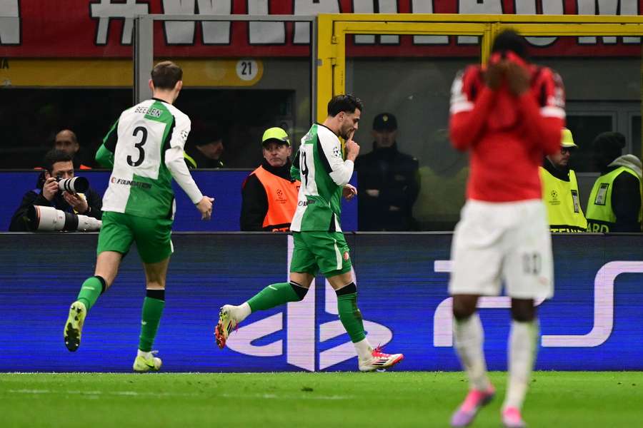 Feyenoord's Argentine forward #19 Julian Carranza (C) celebrates scoring his team's first goal