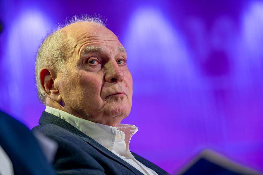 Uli Hoeneß schießt gegen Nagelsmann. Uli Hoeneß schießt gegen Nagelsmann.