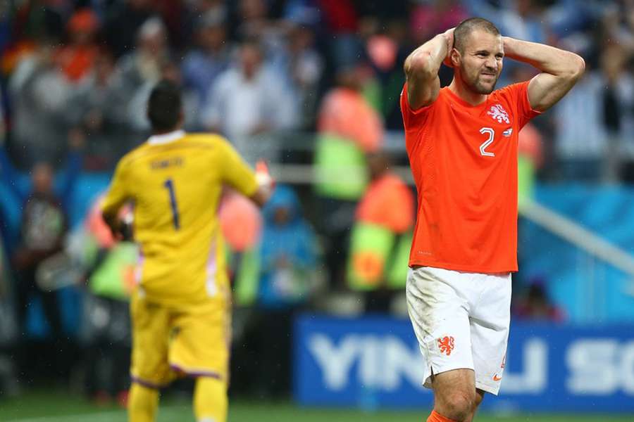 Ron Vlaar missed the Dutch's first penalty in 2014