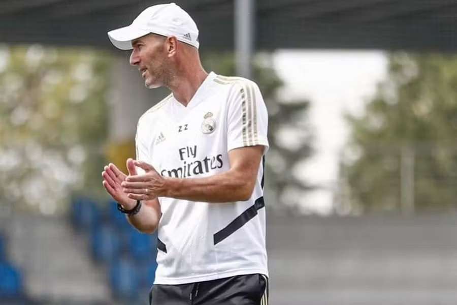 Zidane tem sido sondado por várias seleções