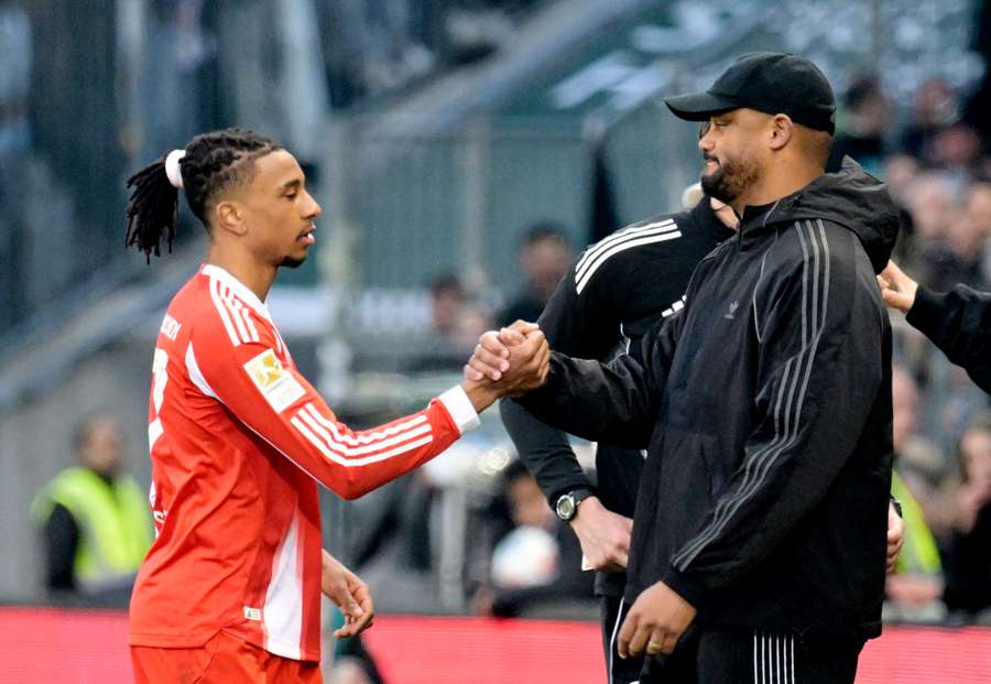 Olise (l.) und Kompany (r.)