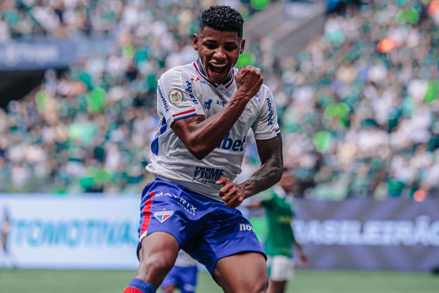 Hércules jogará no Fluminense na próxima temporada