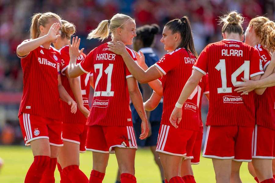 Der FC Bayern scheint in der Frauen Bundesliga kaum zu schlagen