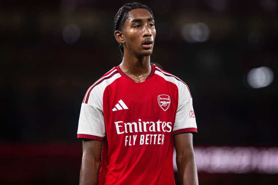 Marli Salmon signs first professional contract with Arsenal: It means a lot to me!