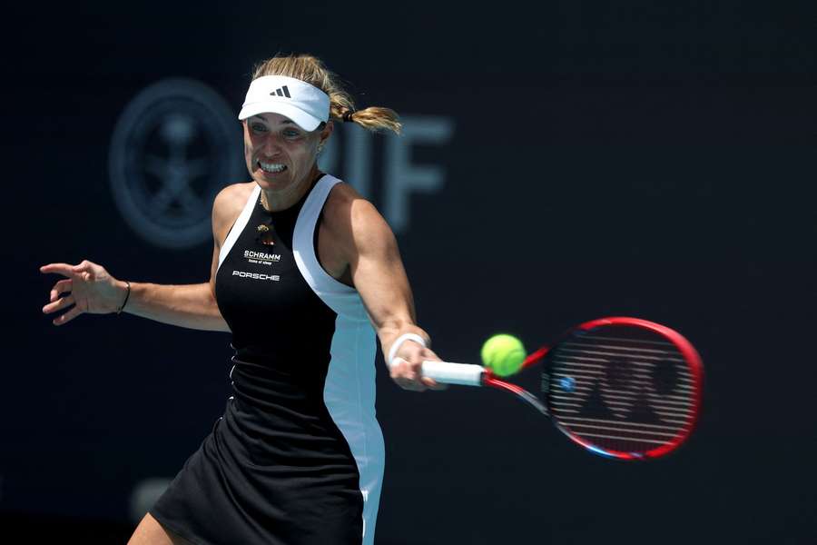 Angelique Kerber quer voltar a ser parte integrante da equipa feminina alemã