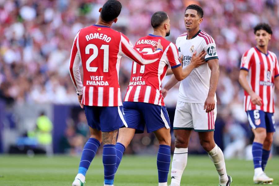 Bellingham se encara con el Cuti Romero y Hancko se interpone Bellingham se encara con el Cuti Romero y Hancko se interpone