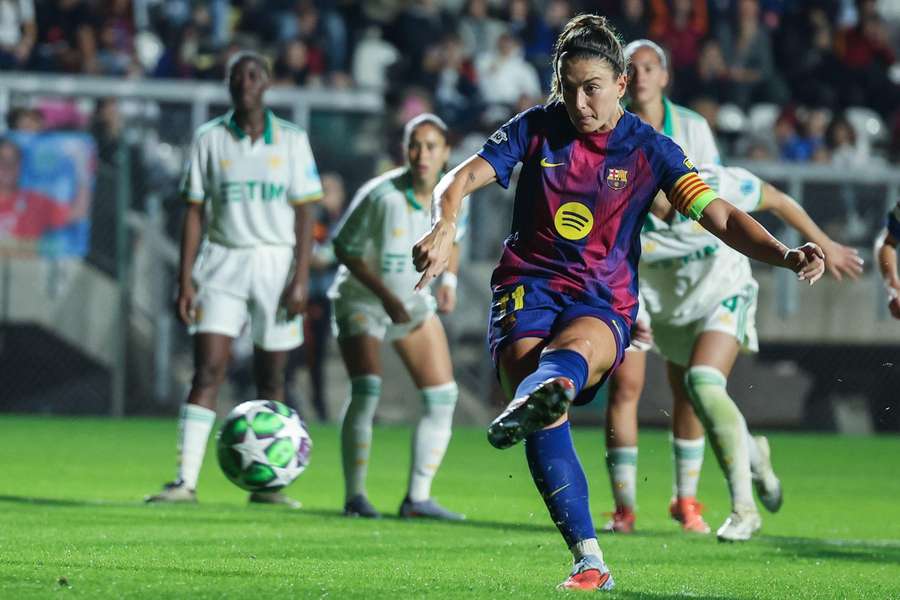 Alexia Putellas marcou de grande penalidade