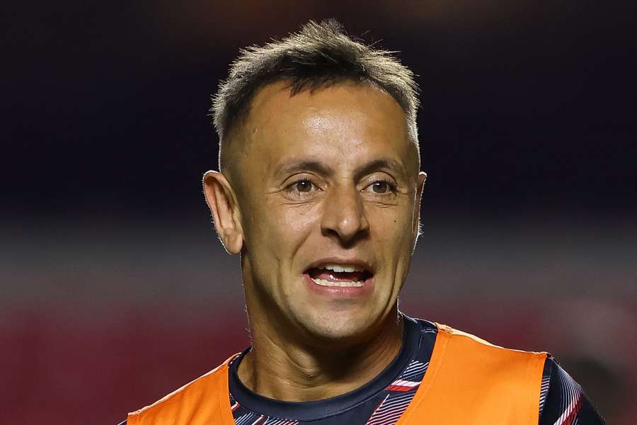Rafinha dará sequência em sua carreira no Coritiba