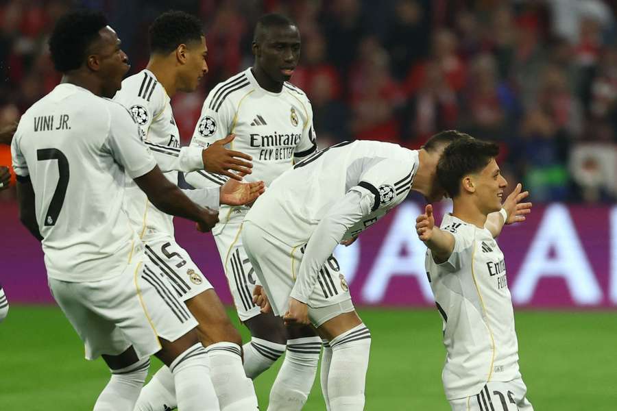 Arda Güler abriu o placar com gol relâmpago em Bayern x Real Madrid