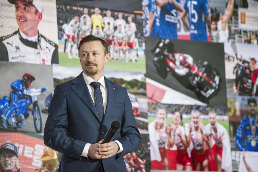 Adam Małysz wskazał czarnego konia do wygrania TCS. "Ma na to potencjał"