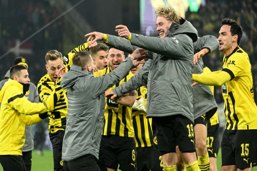 El Borussia Dortmund sigue en racha y se pone líder provisional