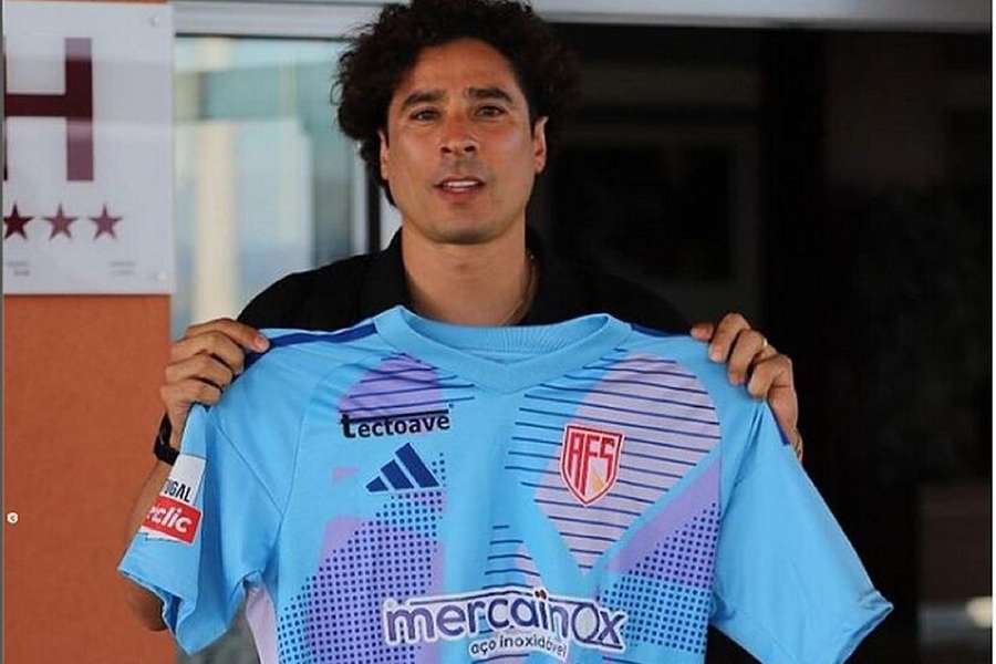 Guillermo Ochoa é reforço de peso para o AVS