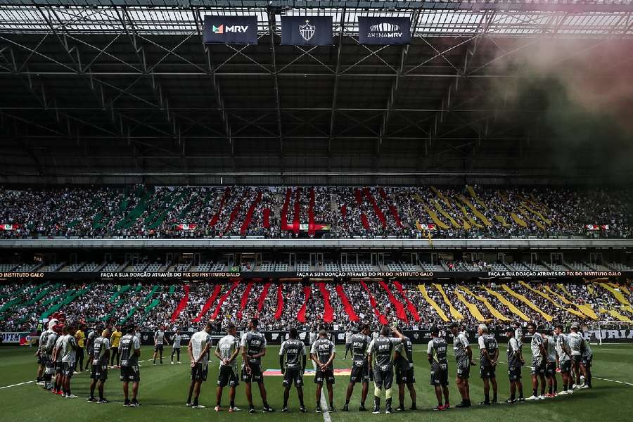 Atlético-MG realizou um treino aberto na Arena MRV e homenageou o Rio Grande do Sul