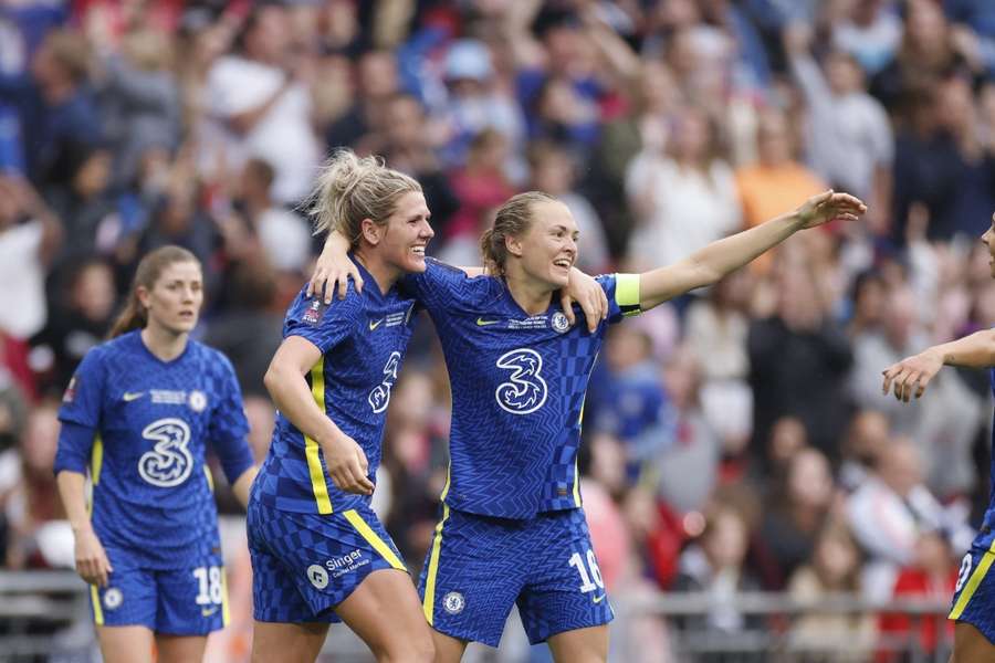 Voetbalsters Chelsea winnen in Champions League bij Lyon