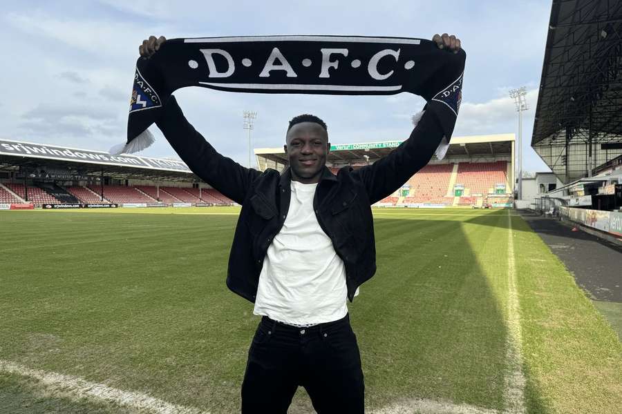 Wanyama va juca pentru Dunfermline