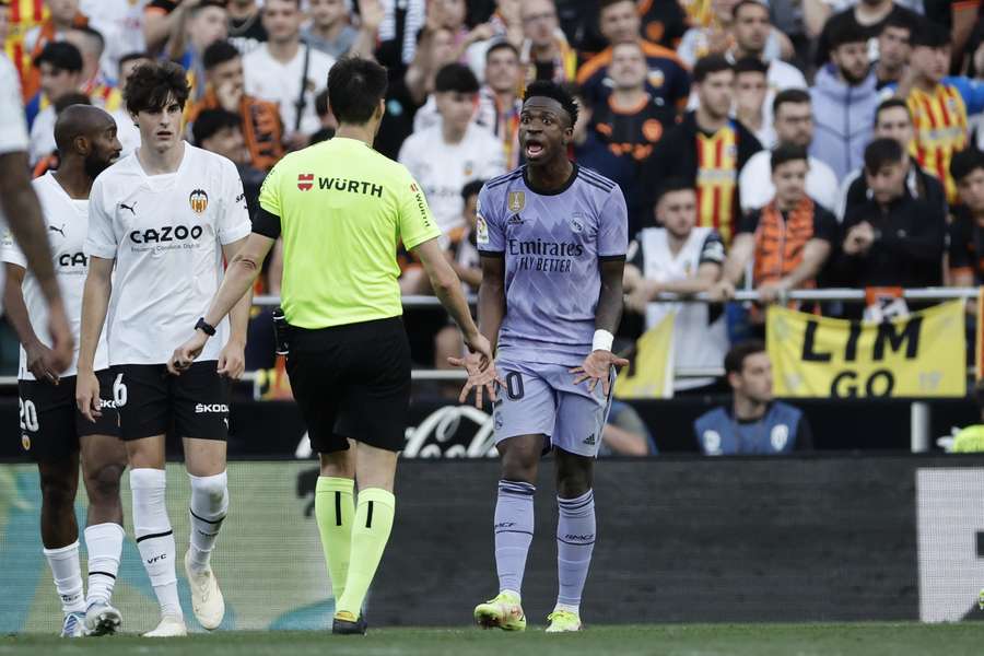 Vinícius Júnior was erg boos tijdens de wedstrijd tegen Valencia