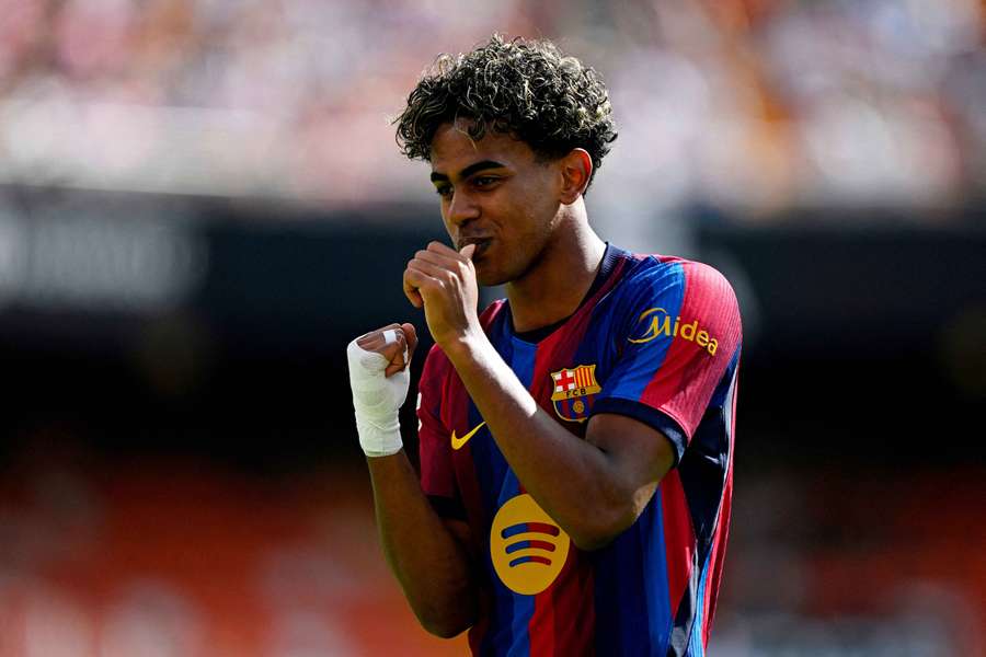 Barcelona lineup v Feyenoord : Confirmed team news as Flick aims to continue ruthless run Barcelona lineup v Feyenoord : Confirmed team news as Flick aims to continue ruthless run