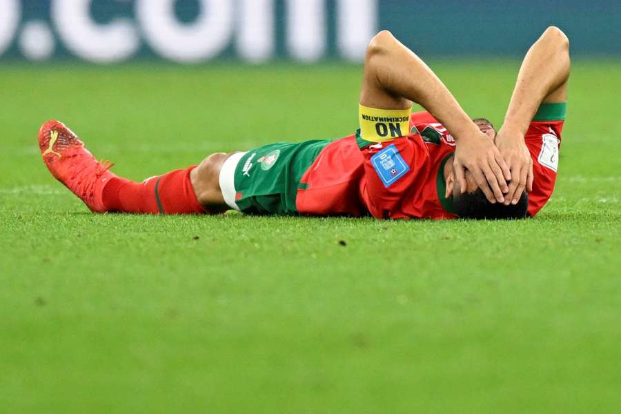 Romain Saïss raakte geblesseerd tegen Portugal