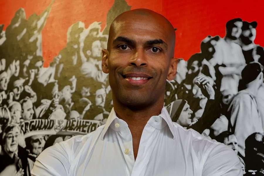 Naldo apresentado em Matosinhos