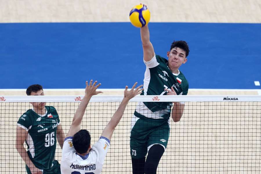 Jakub Nowak w akcji podczas meczu z Iranem.