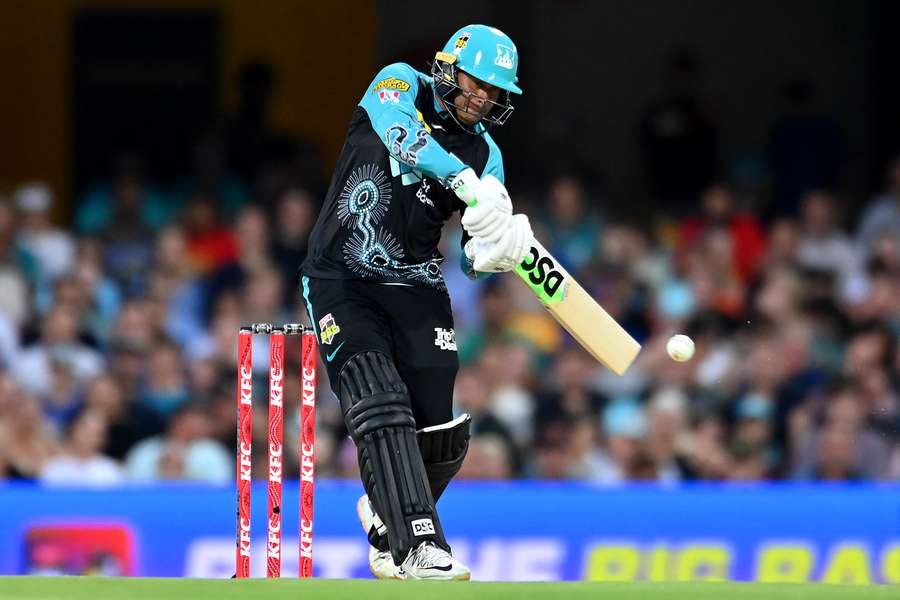 Usman Khawaja in action for the Brisbane Heat last season. 