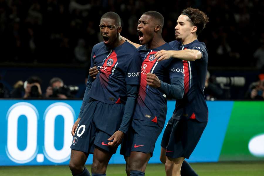 Lamine Yamal e Pedri, na melhor equipa do mundo de 2025