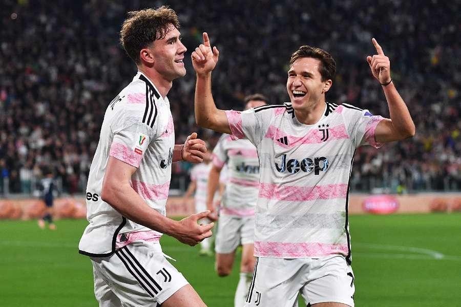 Vlahovic e Chiesa, os autores dos gols da Juventus