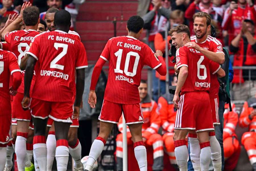 Superstars melden sich zurück: FC Bayerns Luxuskader meldet sich komplett Superstars melden sich zurück: FC Bayerns Luxuskader meldet sich komplett
