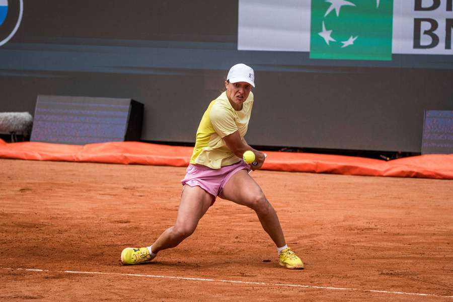 Iga Swiatek in action in Rome