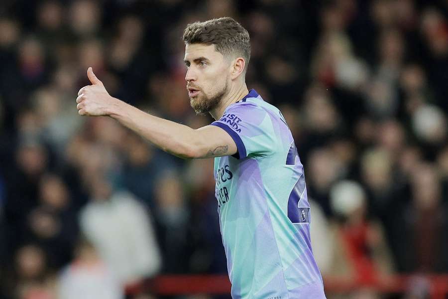 Hoje no Arsenal, Jorginho também brilhou no rival do sul de Londres