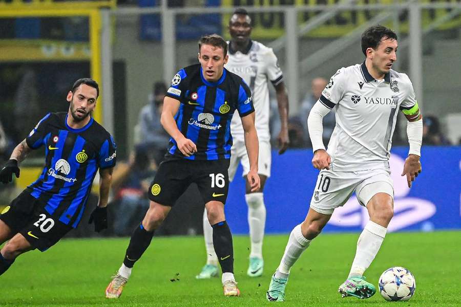 Real Sociedad segura empate com Inter e mantém liderança na Champions