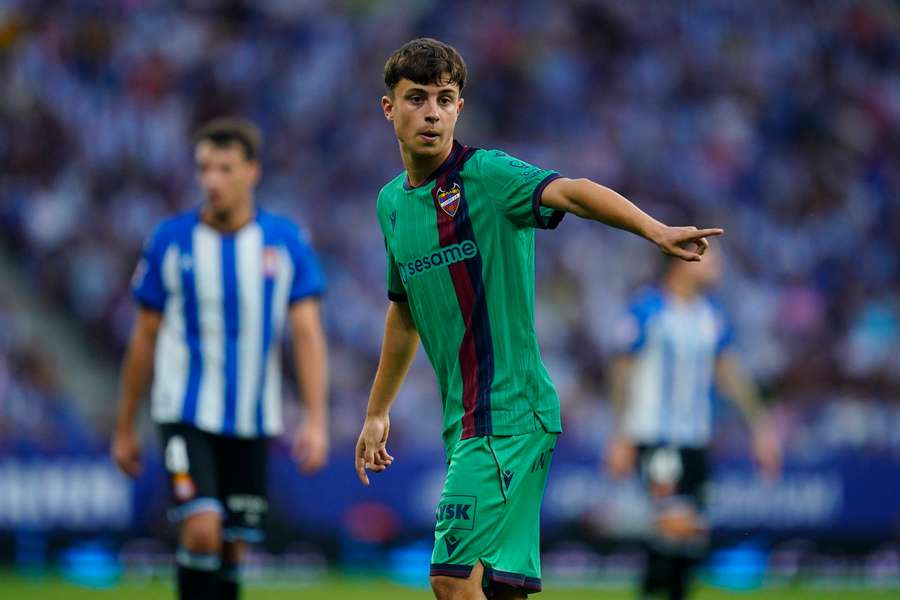 Marc Santos wyprzedził Lamine Yamala i zapisał się w historii LaLiga Marc Santos wyprzedził Lamine Yamala i zapisał się w historii LaLiga