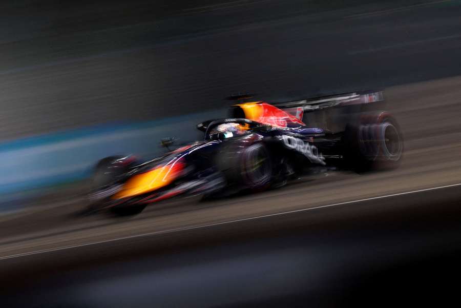 Max Verstappen no circuito de Singapura Max Verstappen no circuito de Singapura