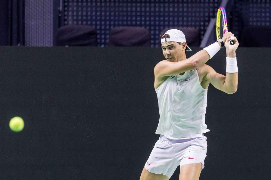 Nadal si sta allenando a Malaga