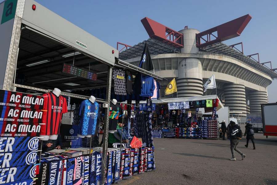 San Siro si prepara al derby