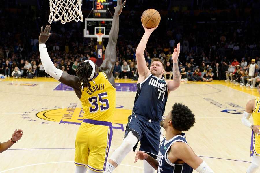 NBA-roundup: Luka Doncic storspillede i Dallas' sejr over LeBron og Lakers