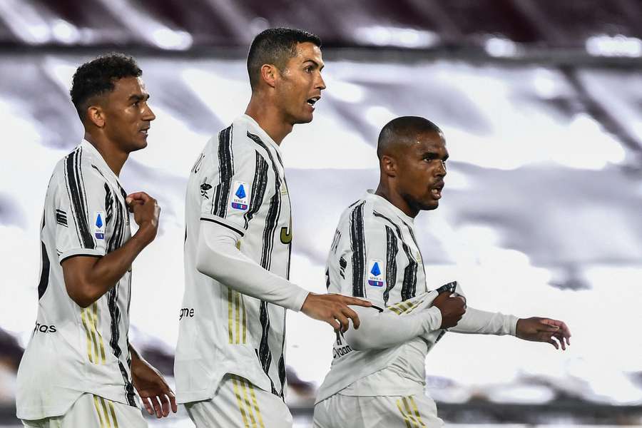 Danilo, Ronaldo y Douglas Costa Danilo, Ronaldo y Douglas Costa