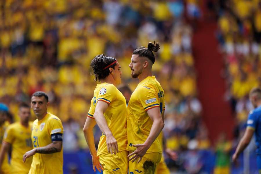 Ianis Hagi și Radu Drăgușin